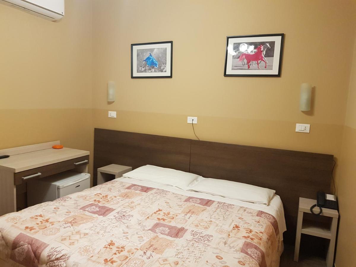 Hotel Tommaseo Gênes Extérieur photo